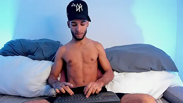 Thiagoferreti online show from 19, 6, 2026