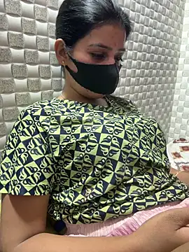 Snapshot of Hot_Jaanvi_ chatting on 15, 4, 2026 Hot Jaanvi online show from 15, 4, 2026