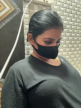 Snapshot of Hot_Jaanvi_ chatting on 22, 4, 2026 Hot Jaanvi online show from 22, 4, 2026