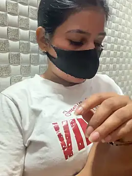 Snapshot of Hot_Jaanvi_ chatting on 23, 4, 2026 Hot Jaanvi online show from 23, 4, 2026