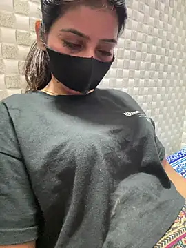 Snapshot of Hot_Jaanvi_ chatting on 6, 5, 2026 Hot Jaanvi online show from 6, 5, 2026