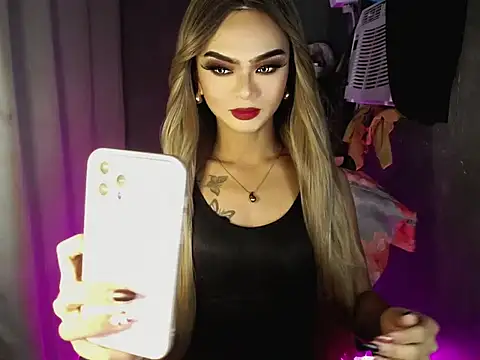 Snapshot of lexie_malingera chatting on 3, 3, 2026 lexie malingera online show from 3, 3, 2026