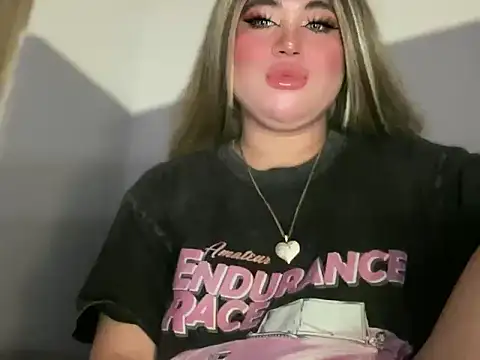 Naughtyrosecum online show from 6, 11, 2025