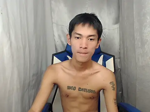Snapshot of riks_tyler chatting on 28, 5, 2026 riks tyler online show from 28, 5, 2026