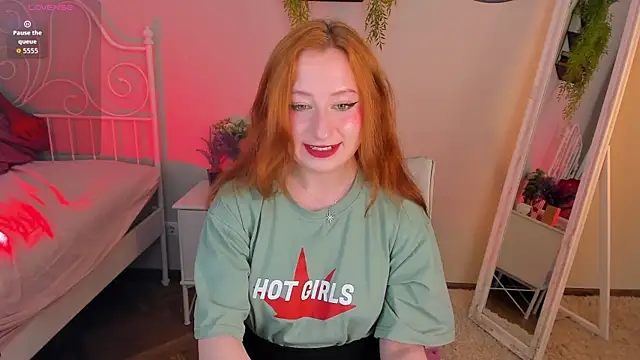 Snapshot of Violet_Griffen chatting on 3, 6, 2026 Violet Griffen online show from 3, 6, 2026