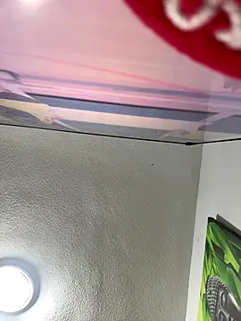 aavrdvh33 online show from 15, 12, 2025