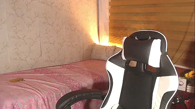 TssluttyNikka online show from 16, 12, 2025