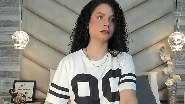 AgathaMendoza online show from 1, 10, 2025