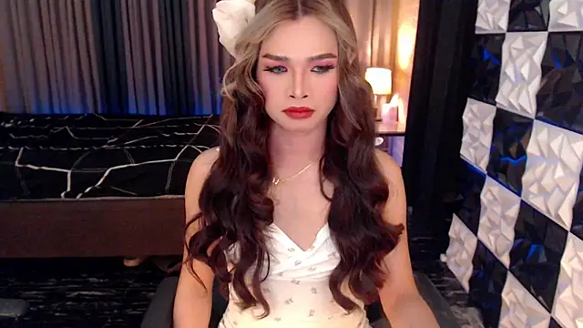 BigCockMaxineTS online show from 29, 11, 2025