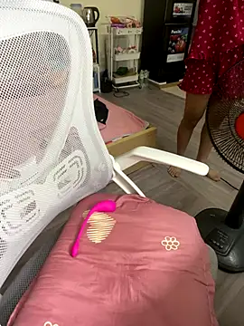 Snapshot of Mina048 chatting on 23, 9, 2025 Mina048 online show from 23, 9, 2025