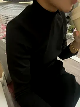 Snapshot of Mina048 chatting on 5, 11, 2025 Mina048 online show from 5, 11, 2025