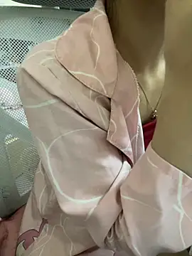 Snapshot of Mina048 chatting on 29, 11, 2025 Mina048 online show from 29, 11, 2025