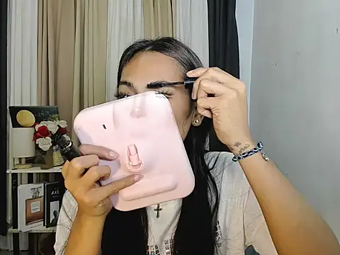 Savanna White online show from 13, 1, 2026