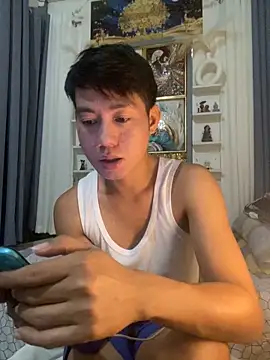 Snapshot of xshyboyx chatting on 18, 9, 2025 xshyboyx online show from 18, 9, 2025
