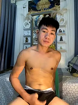 Snapshot of xshyboyx chatting on 22, 9, 2025 xshyboyx online show from 22, 9, 2025