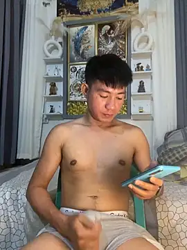 Snapshot of xshyboyx chatting on 26, 9, 2025 xshyboyx online show from 26, 9, 2025