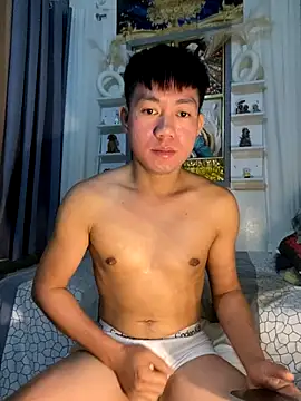 Snapshot of xshyboyx chatting on 28, 9, 2025 xshyboyx online show from 28, 9, 2025