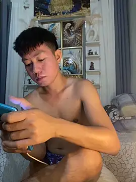 Snapshot of xshyboyx chatting on 1, 10, 2025 xshyboyx online show from 1, 10, 2025