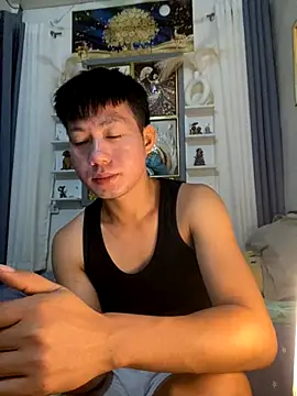Snapshot of xshyboyx chatting on 7, 10, 2025 xshyboyx online show from 7, 10, 2025