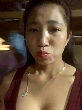 Snapshot of ThiHa003 chatting on 23, 9, 2025 ThiHa003 online show from 23, 9, 2025