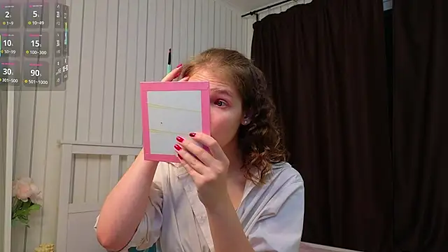 BeatrixCarIeton online show from 12, 11, 2025