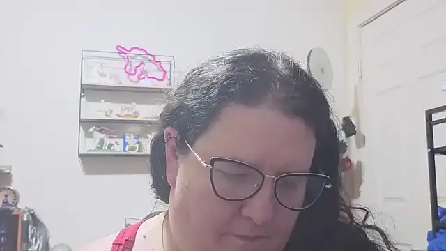 Snapshot of emberlynnix chatting on 11, 10, 2025 emberlynnix online show from 11, 10, 2025