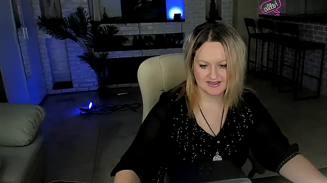 MariemLui online show from 20, 10, 2025