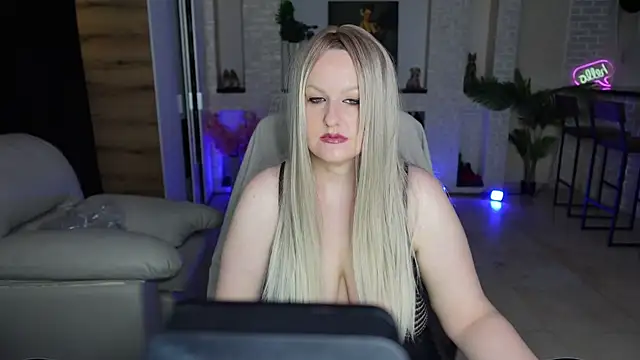 Snapshot of MariemLui chatting on 11, 5, 2026 MariemLui online show from 11, 5, 2026