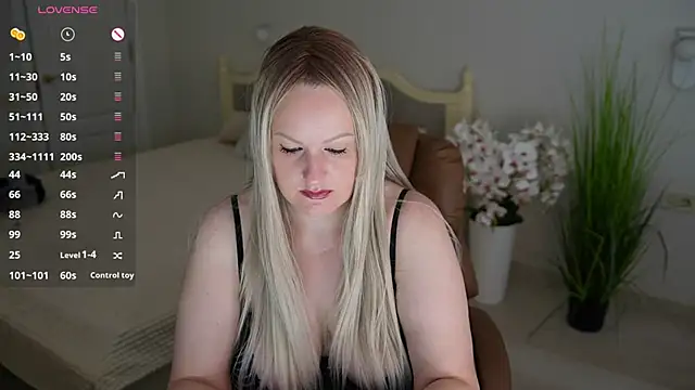 Snapshot of MariemLui chatting on 19, 5, 2026 MariemLui online show from 19, 5, 2026