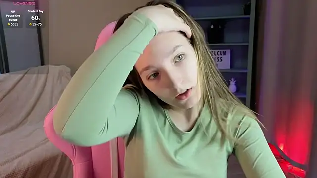 Mia Myles online show from 21, 9, 2025