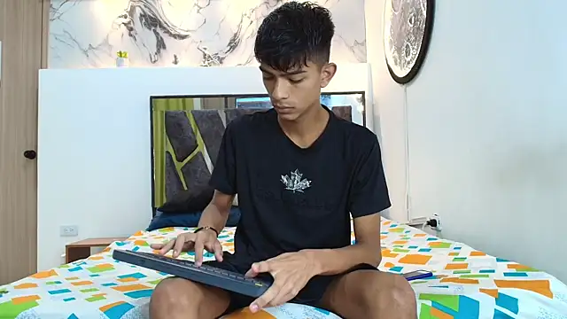 PRETTY SEX1 online show from 12, 9, 2025