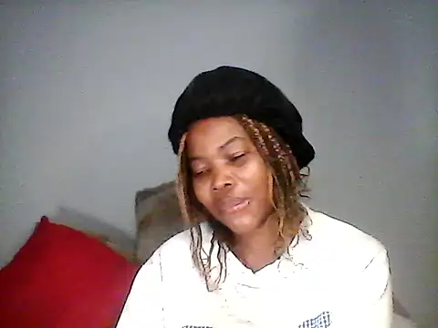 Snapshot of CharlotteXXX chatting on 8, 5, 2026 CharlotteXXX online show from 8, 5, 2026