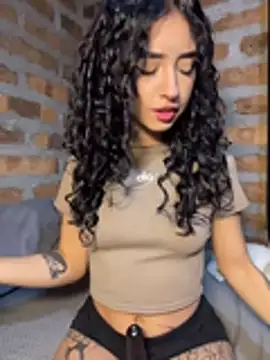 Snapshot of RosseMelody chatting on 7, 7, 2026 RosseMelody online show from 7, 7, 2026