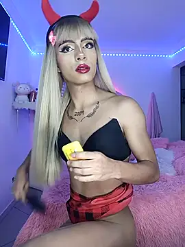 annie thomson00 online show from 3, 2, 2026