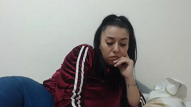 Snapshot of Maryem637048 chatting on 6, 2, 2026 Maryem637048 online show from 6, 2, 2026