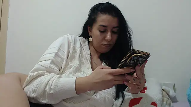 Snapshot of Maryem637048 chatting on 2, 3, 2026 Maryem637048 online show from 2, 3, 2026