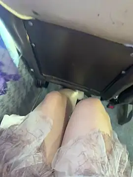 Snapshot of Meii-meyy chatting on 10, 3, 2026 Meii-meyy online show from 10, 3, 2026