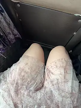 Snapshot of Meii-meyy chatting on 11, 3, 2026 Meii-meyy online show from 11, 3, 2026