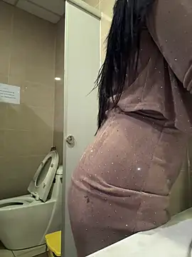 Snapshot of Meii-meyy chatting on 11, 3, 2026 Meii-meyy online show from 11, 3, 2026