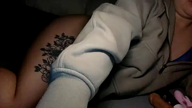 Izzy not so innocent online show from 15, 11, 2025