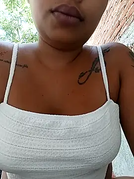 Snapshot of Naomi-Summer chatting on 18, 11, 2025 Naomi-Summer online show from 18, 11, 2025