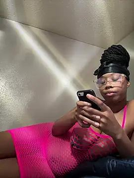 Snapshot of Theeblvckwidow chatting on 2, 8, 2026 Theeblvckwidow online show from 2, 8, 2026