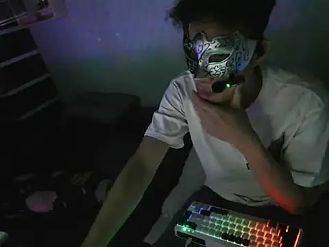 boyhigh1997 online show from 28, 10, 2025