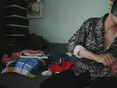 boyhigh1997 online show from 15, 12, 2025