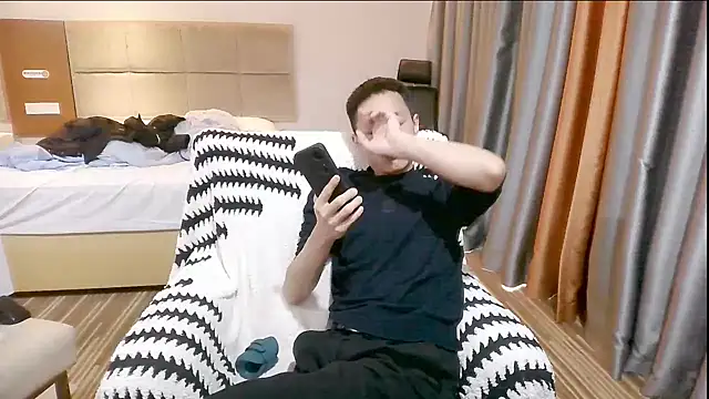 Tsia-Die online show from 11, 11, 2025