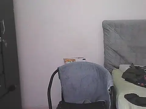 morenocabro10 online show from 13, 5, 2026
