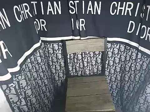 Snapshot of Virgen_christine01 chatting on 4, 6, 2026 Virgen christine01 online show from 4, 6, 2026