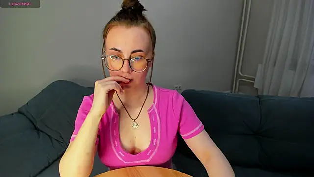 MewStella online show from 16, 4, 2026