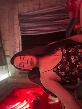 NicoleRoseTS online show from 15, 4, 2026