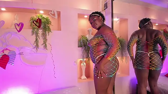 Snapshot of NanyMoreno chatting on 12, 2, 2026 NanyMoreno online show from 12, 2, 2026